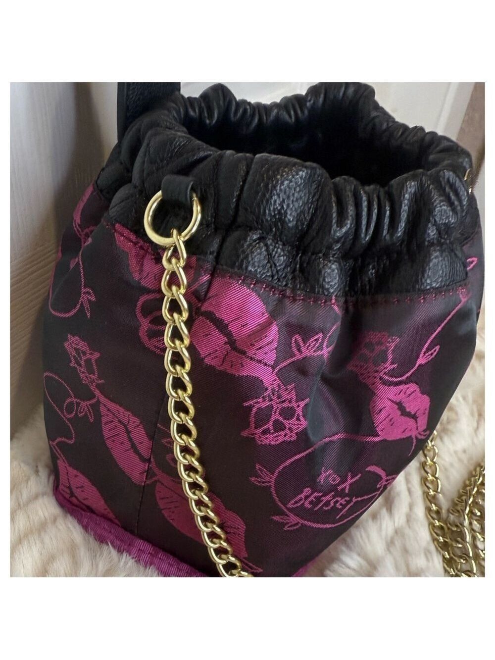 BETSY JOHNSON BLACK HEART QUILTED BAG WITH CHAIN - Picture 8 of 16